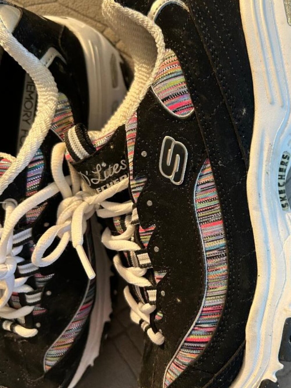 Skechers Black Multi Color Sneakers - DeLites 8.5